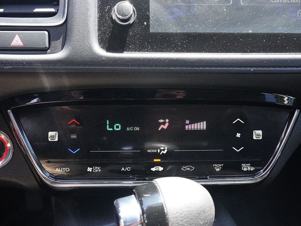 Used 2021 White Honda EX image 44