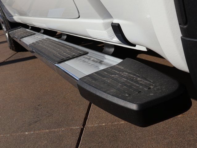 2026 GMC Sierra 1500 SLT - Photo 15