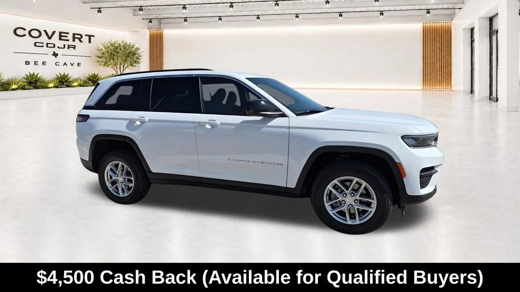 New 2026 Bright White Clear-Coat Exterior Paint Jeep Laredo X image 15