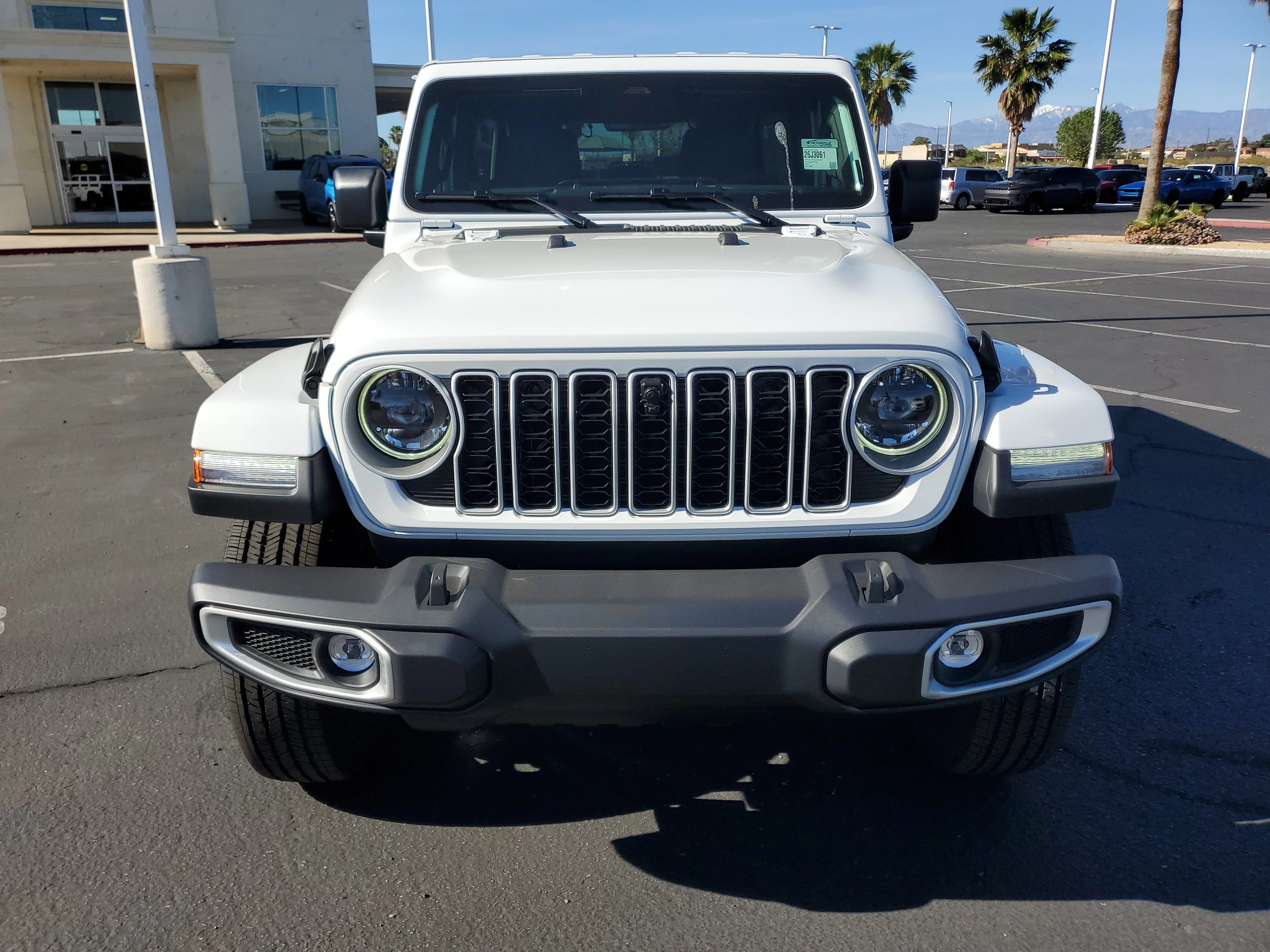 New 2026 Bright White Clear-Coat Exterior Paint Jeep Sahara image 9