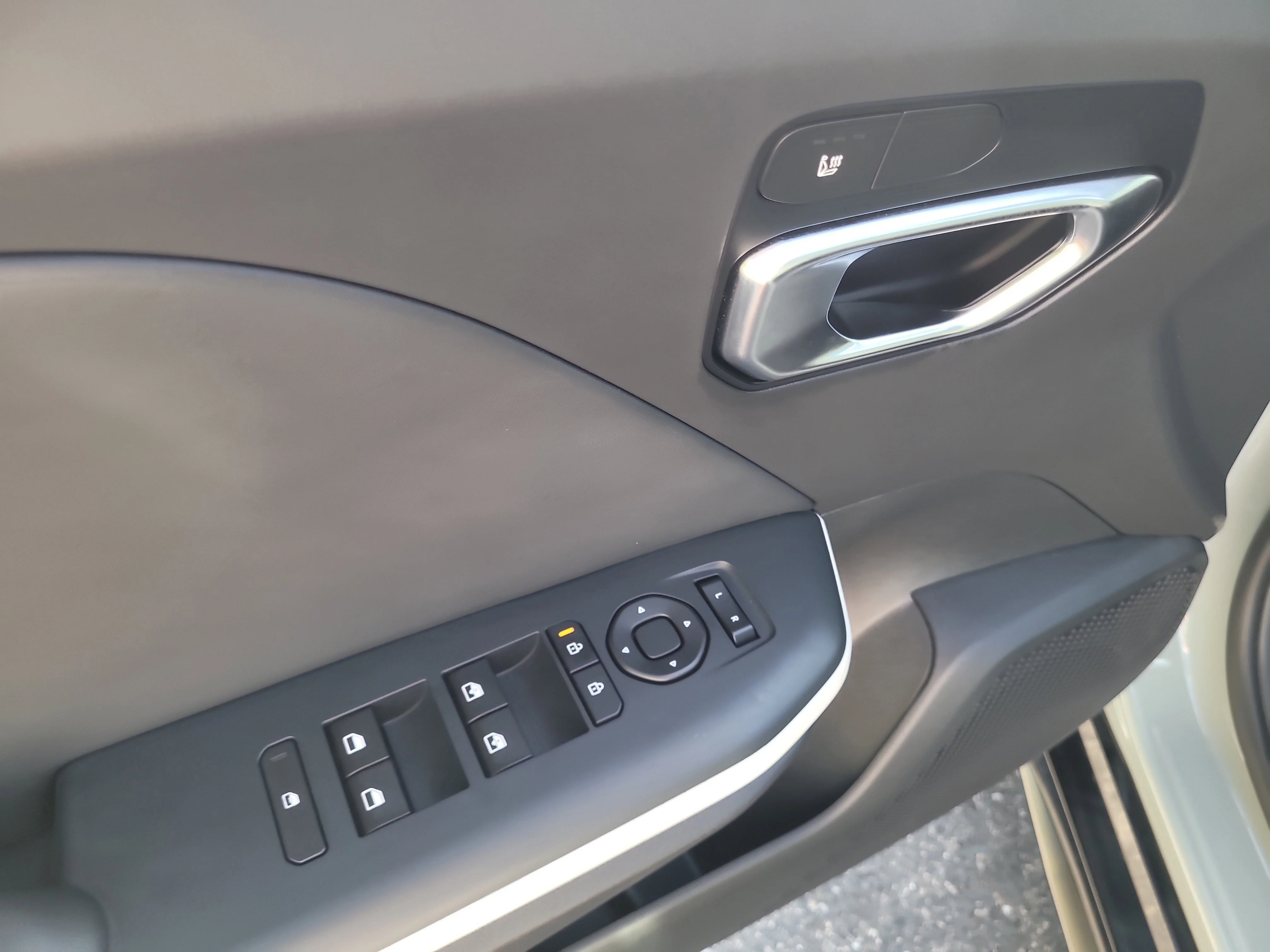 Used 2025 Morning Haze Kia GT-Line image 16