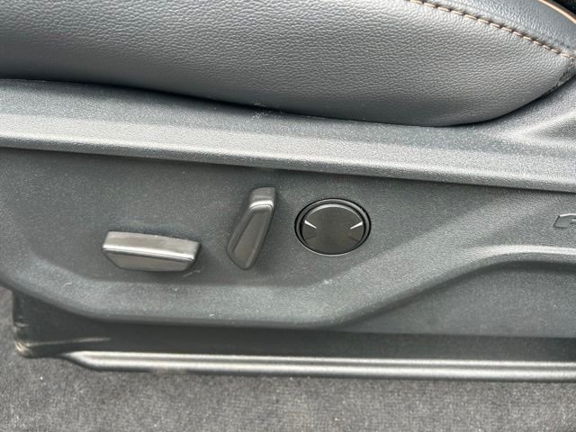 New 2026 Glacier Gray Metallic Tri-Coat Ford F-250® Lariat® image 23