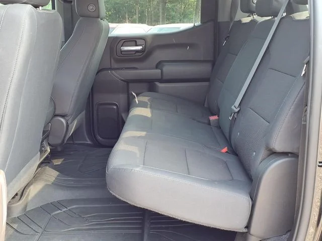 Used 2020 Black Chevrolet Custom image 14