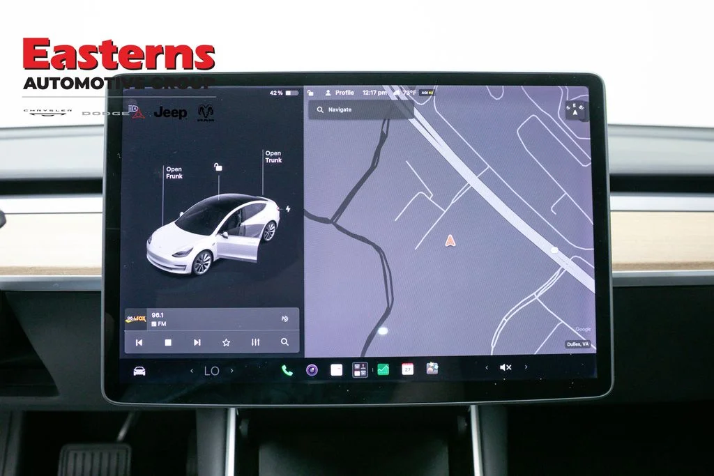 Used 2019 White Tesla Standard Range Plus image 11