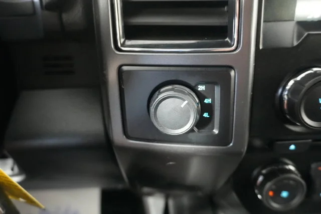 Used 2017 Magnetic Metallic Ford XLT image 18