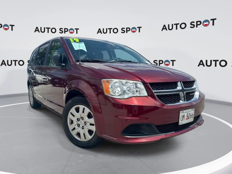 2019 Dodge Grand Caravan SE's photo