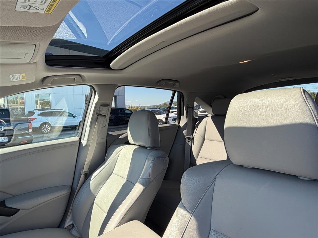 Used 2018 Lunar Silver Metallic Acura w/Advance image 8