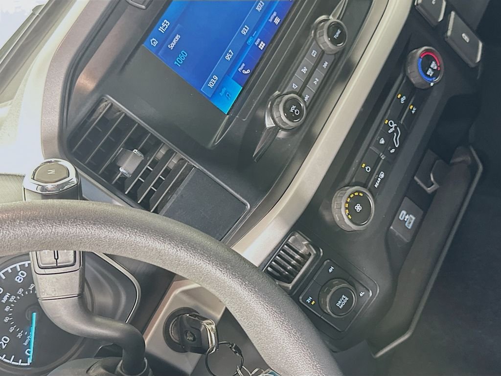 Used 2023 Oxford White Ford XLT image 16