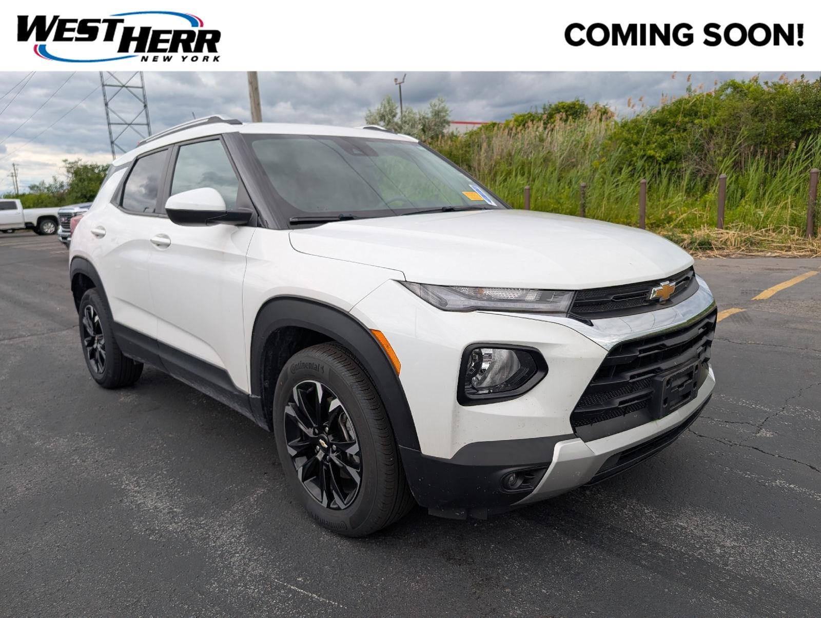 Used 2023 Summit White Chevrolet LT image 1