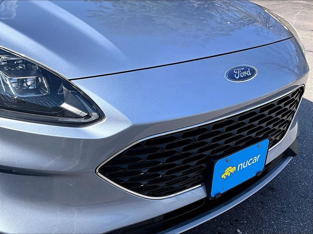 Used 2022 Blue Silver Metallic Ford Titanium image 31
