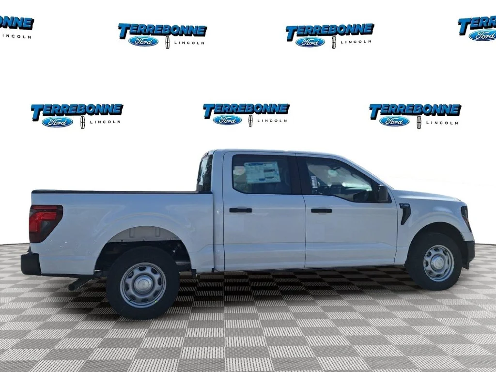 New 2026 Oxford White Ford XL image 5