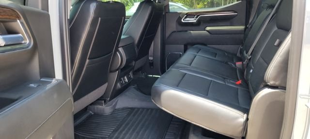 Used 2024 Gray GMC Elevation image 10