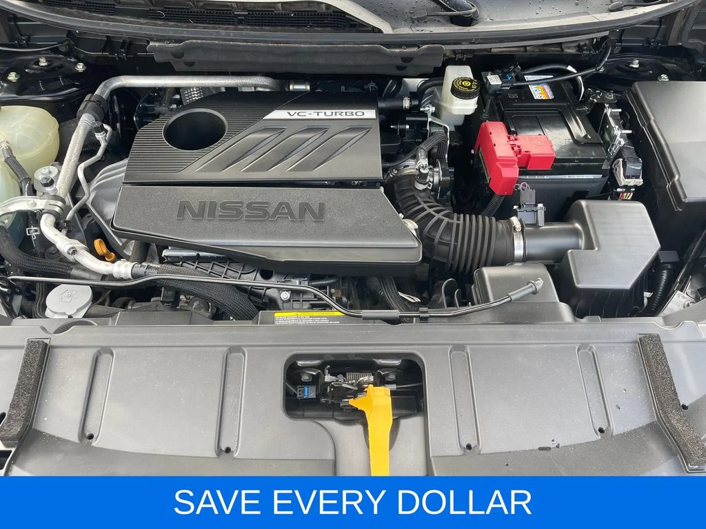 Used 2023 Black Nissan Platinum image 22