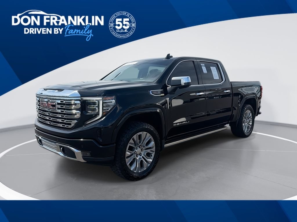 2022 GMC Sierra 4WD Crew Cab Short Box Denali's photo
