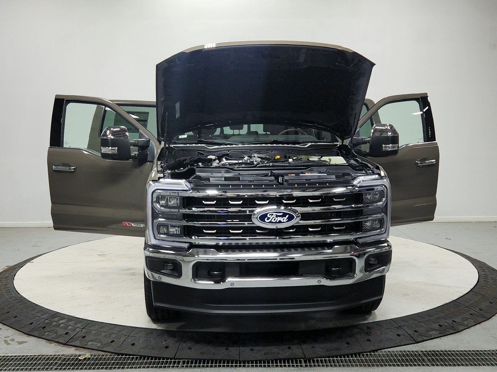 New 2027 Marsh Gray Metallic Ford F-250® King Ranch® image 11