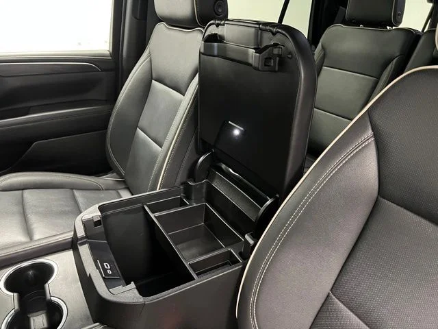 2024 GMC Yukon SLT - Photo 41