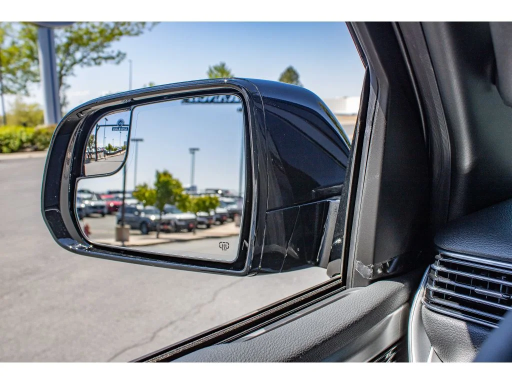 New 2026 HIGH GLOSS BLACK Jeep Limited Altitude image 43