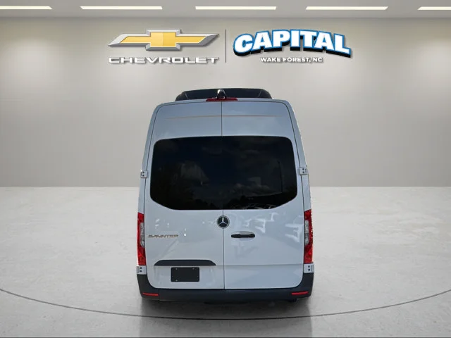 Used 2025  Mercedes-Benz Passenger 170 WB image 8