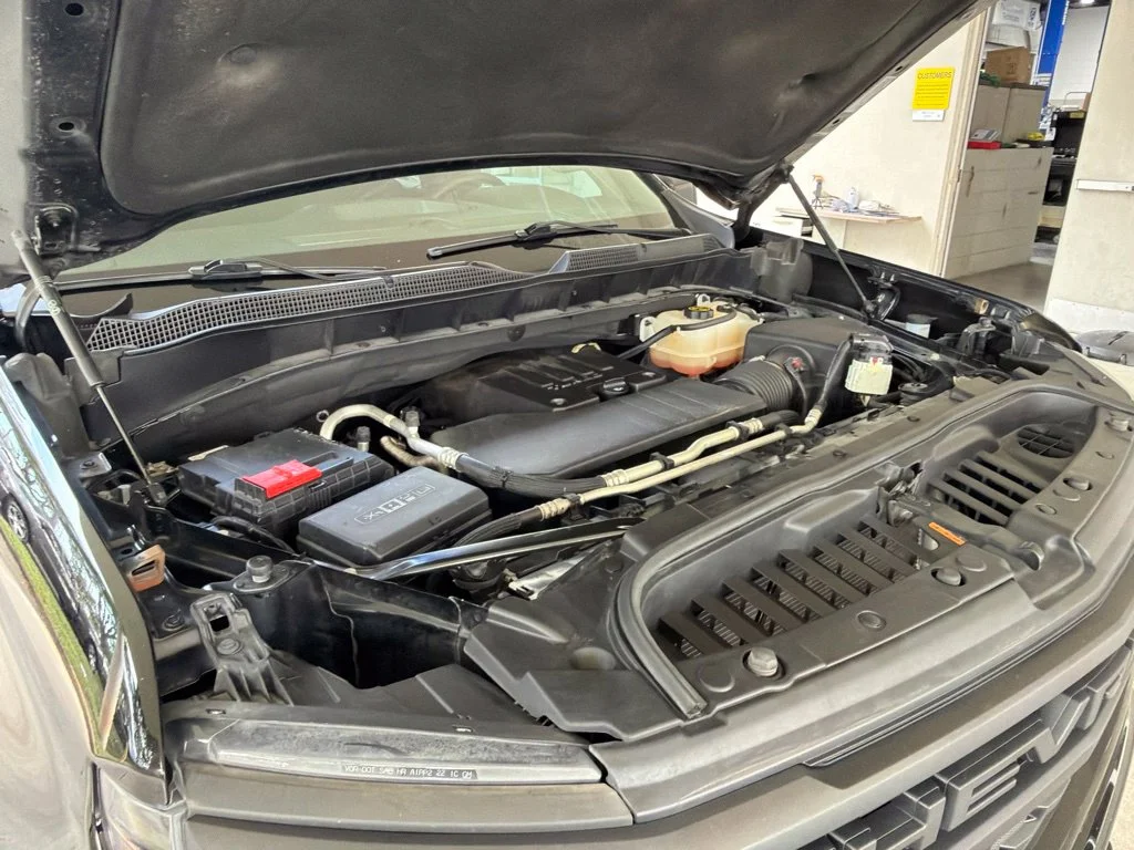 Used 2023 Black Chevrolet Custom image 11