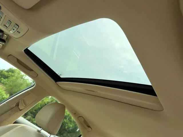 Used 2011 Beige Lexus 350 image 12