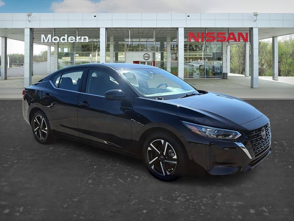 Used 2025 Super Black Nissan SV image 7