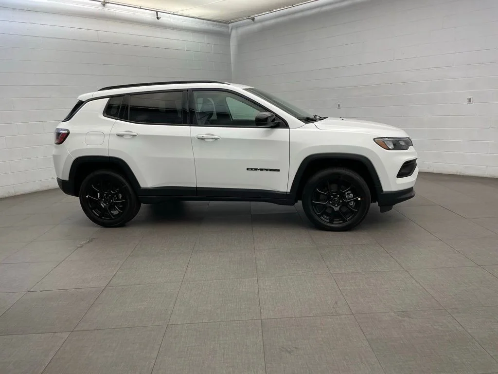 New 2026 White Jeep Latitude image 2