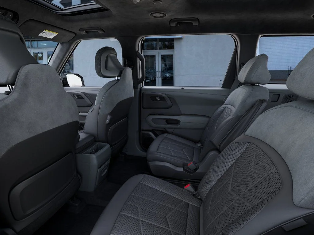 New 2027 Glacial White Pearl Kia X-LINE SX PRESTIGE image 18