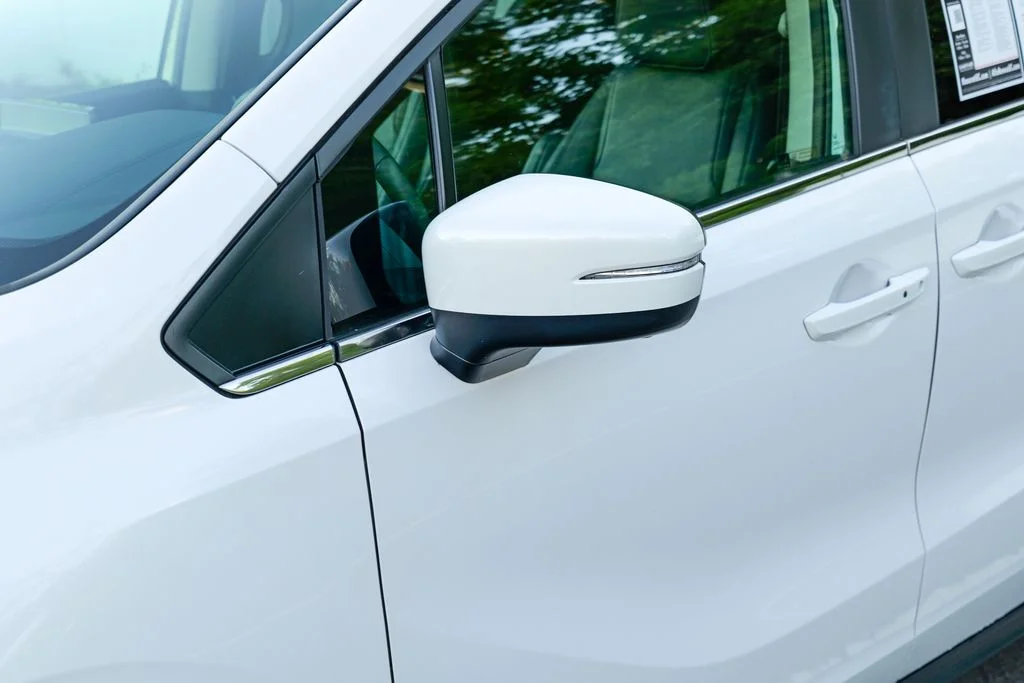 Used 2025 White Honda EX-L image 11