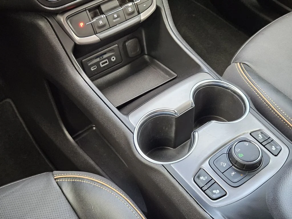 Used 2024 Silver GMC AT4 image 21
