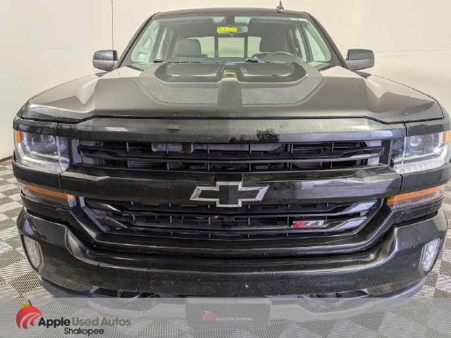 Used 2017 Chevrolet Silverado 1500 LT with VIN 3GCUKREC4HG284789 for sale in Shakopee, Minnesota