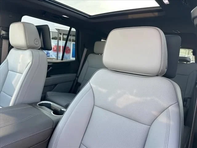 New 2026 Downpour Metallic GMC Elevation image 31