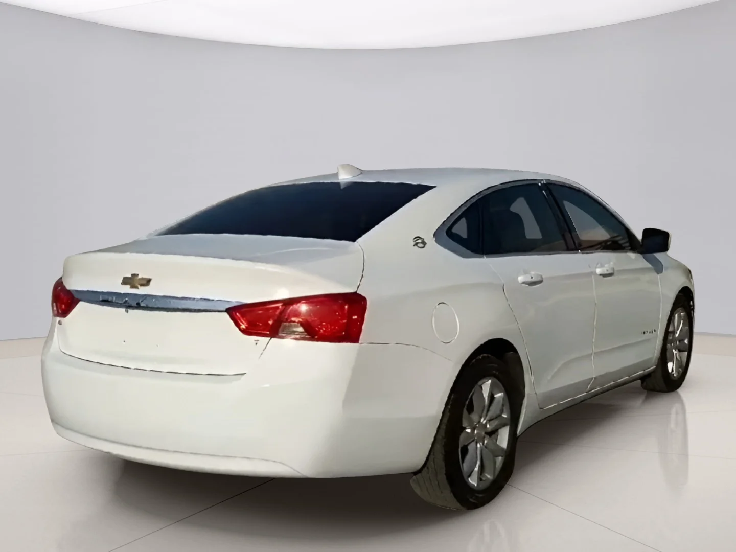Used 2018 White Chevrolet LTZ image 6
