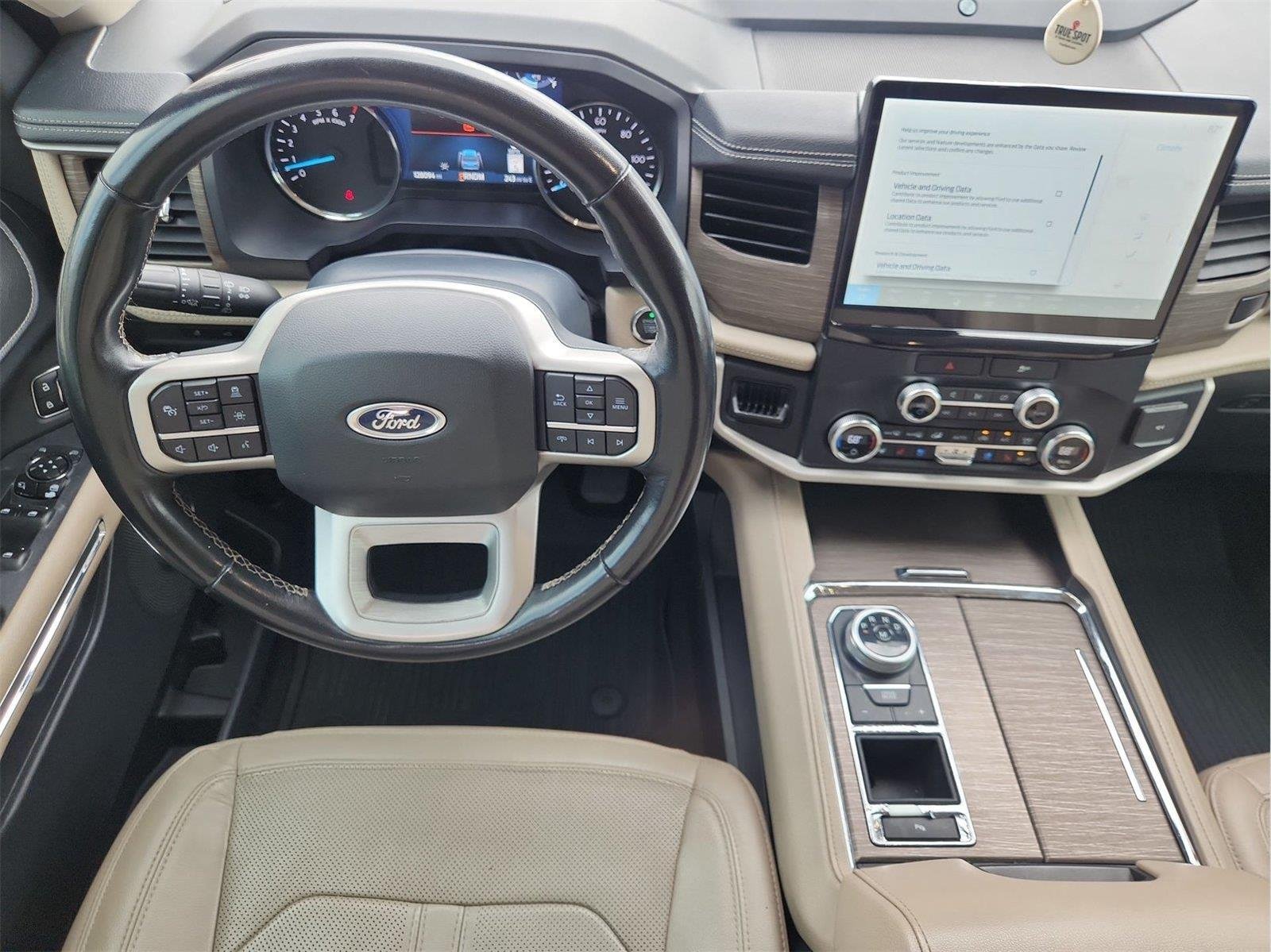 2023 Ford Expedition photo 11 of 36