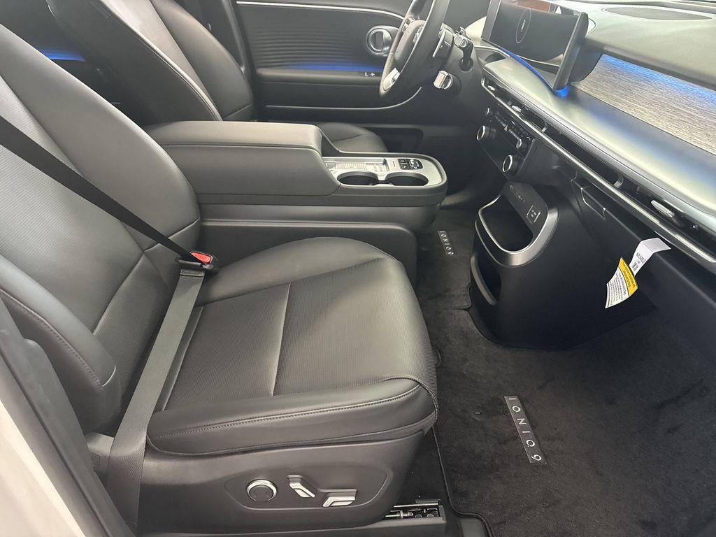 2026 Hyundai IONIQ 9 SEL - Photo 13