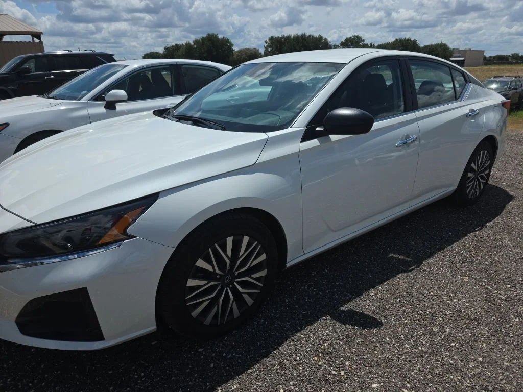 2025 Nissan Altima