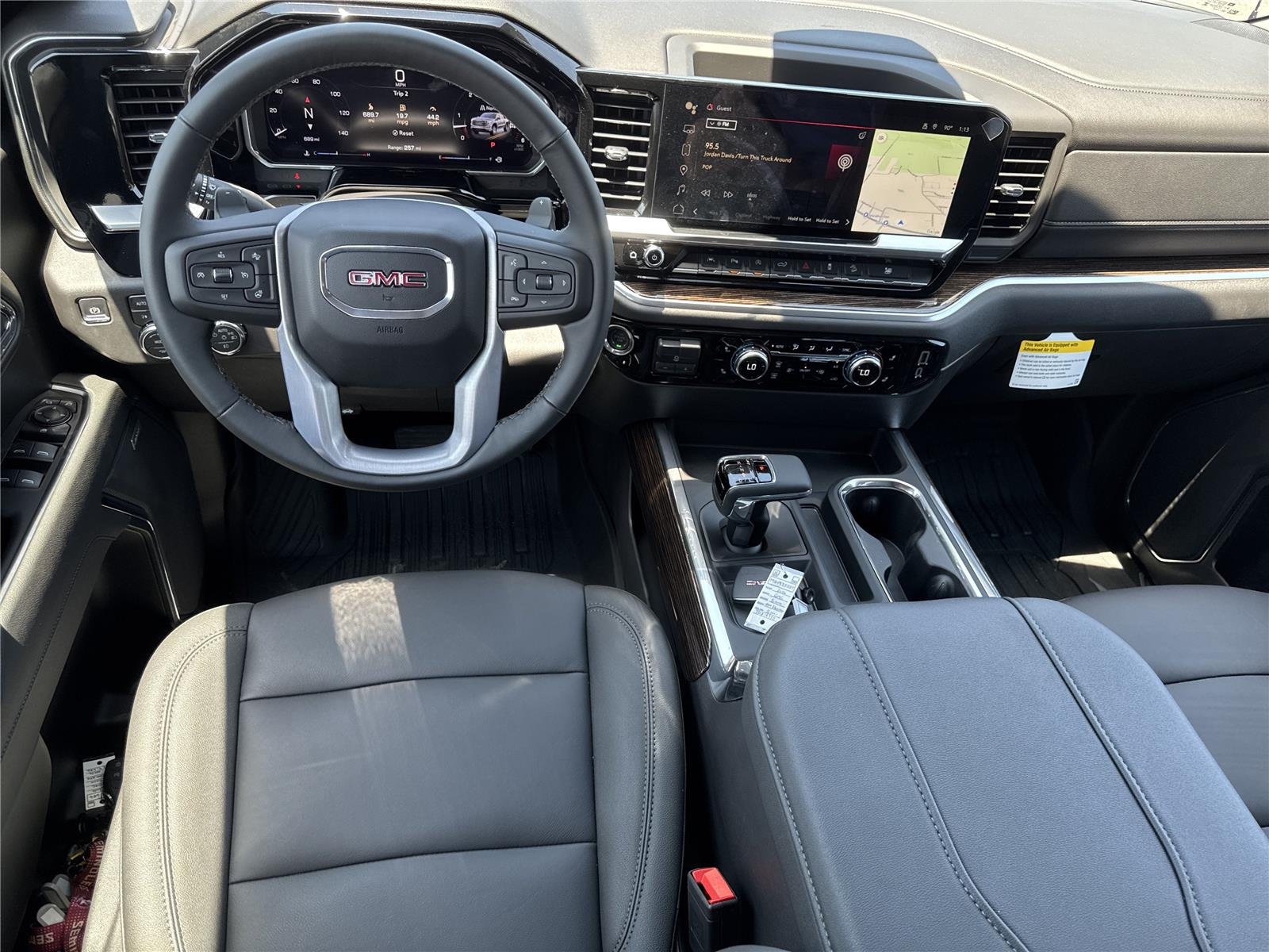 New 2026 Sterling Metallic GMC Elevation image 14