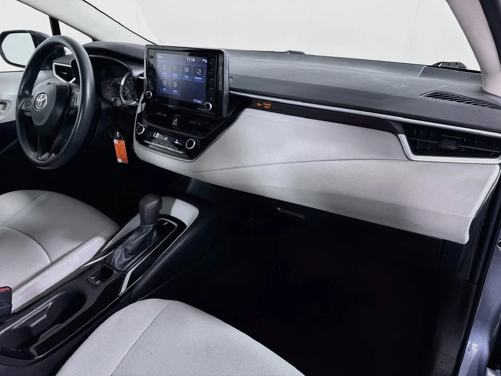 Used 2022 Celestite Toyota LE image 33