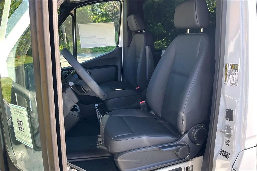 New 2026 Arctic White Mercedes-Benz Passenger 170 WB image 9