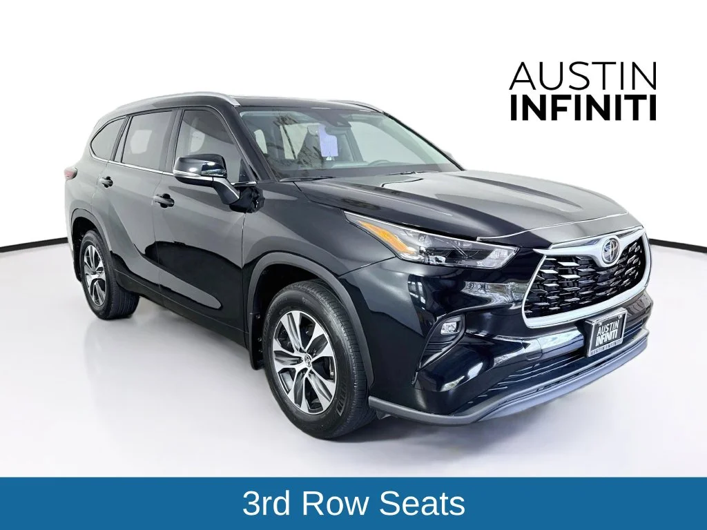 Used 2026 Black Toyota XLE image 1
