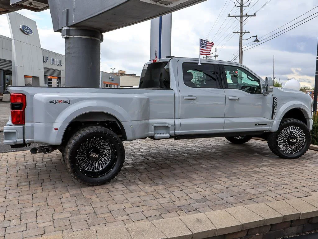 Used 2026 Avalanche Ford LARIAT image 13