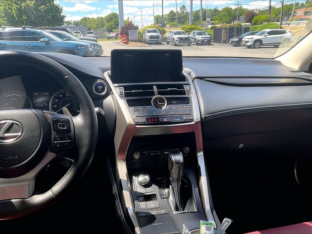 Used 2021 White Lexus 300h image 18