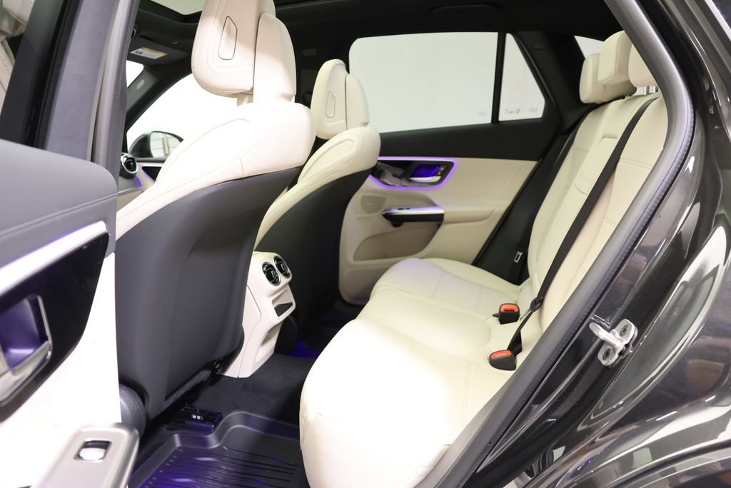 New 2027 Graphite Grey Metallic Mercedes-Benz GLC 300 image 42