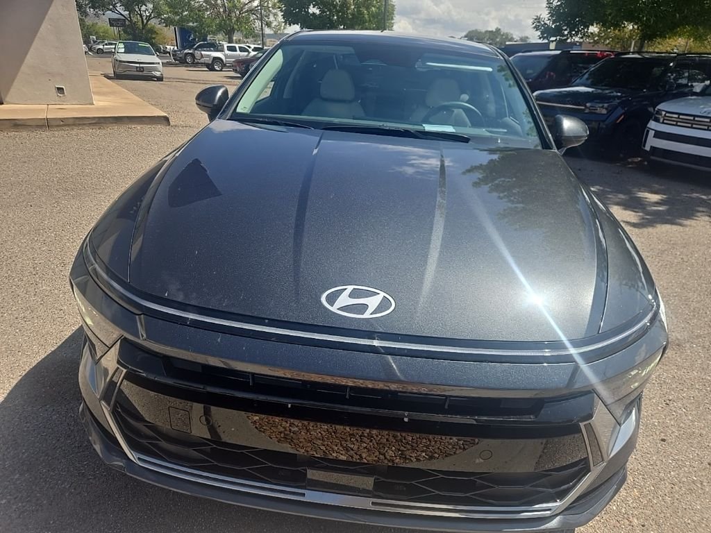 Used 2026 Gray Hyundai SEL Sport image 9