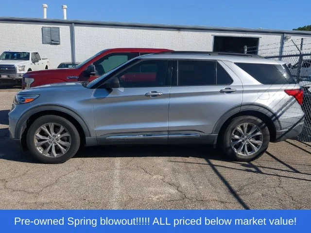 Used 2020 Silver Ford XLT image 2