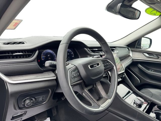 Used 2023 Gray Jeep Limited image 11