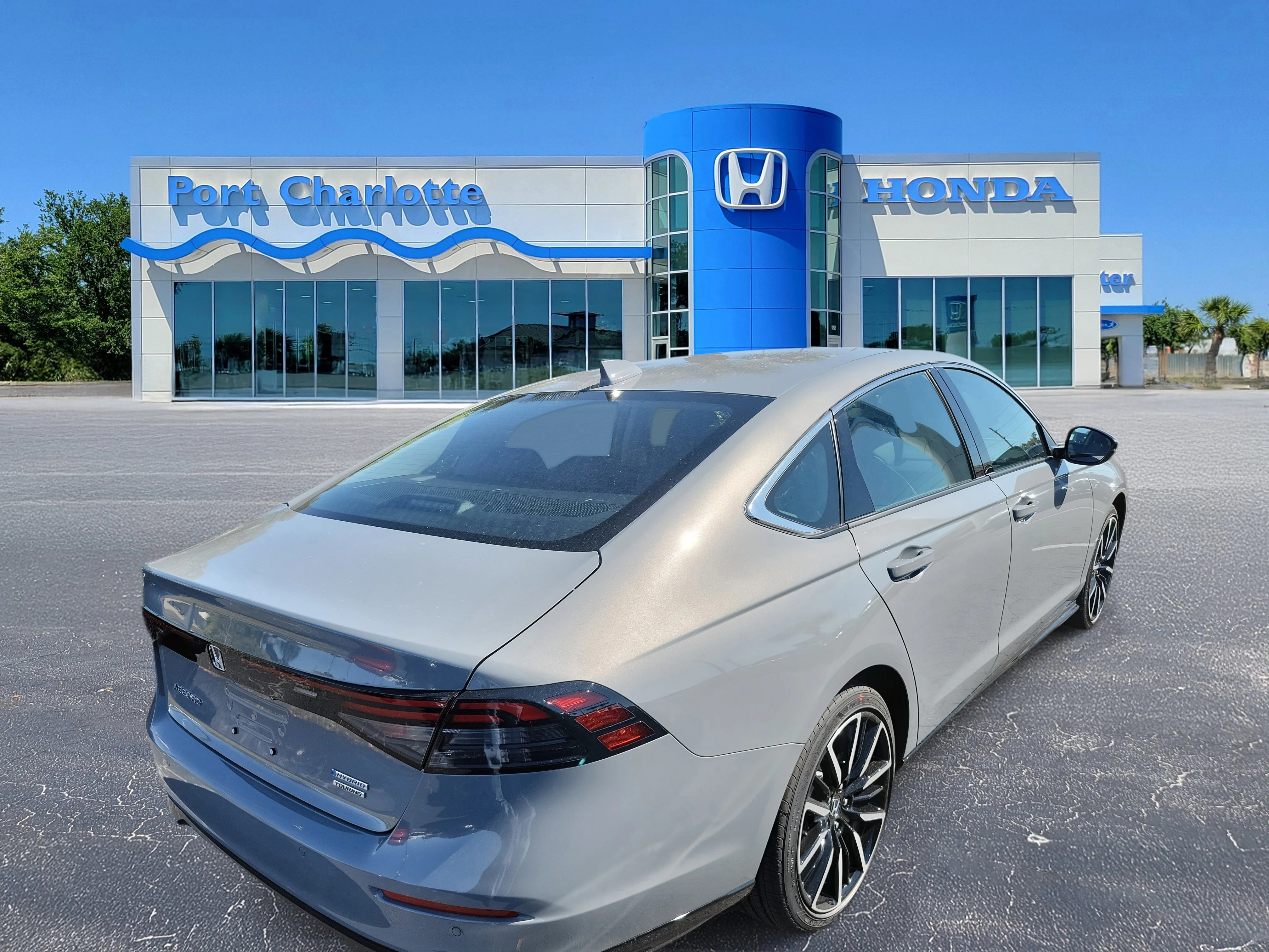 2026 Honda Accord Hybrid Touring - Photo 5