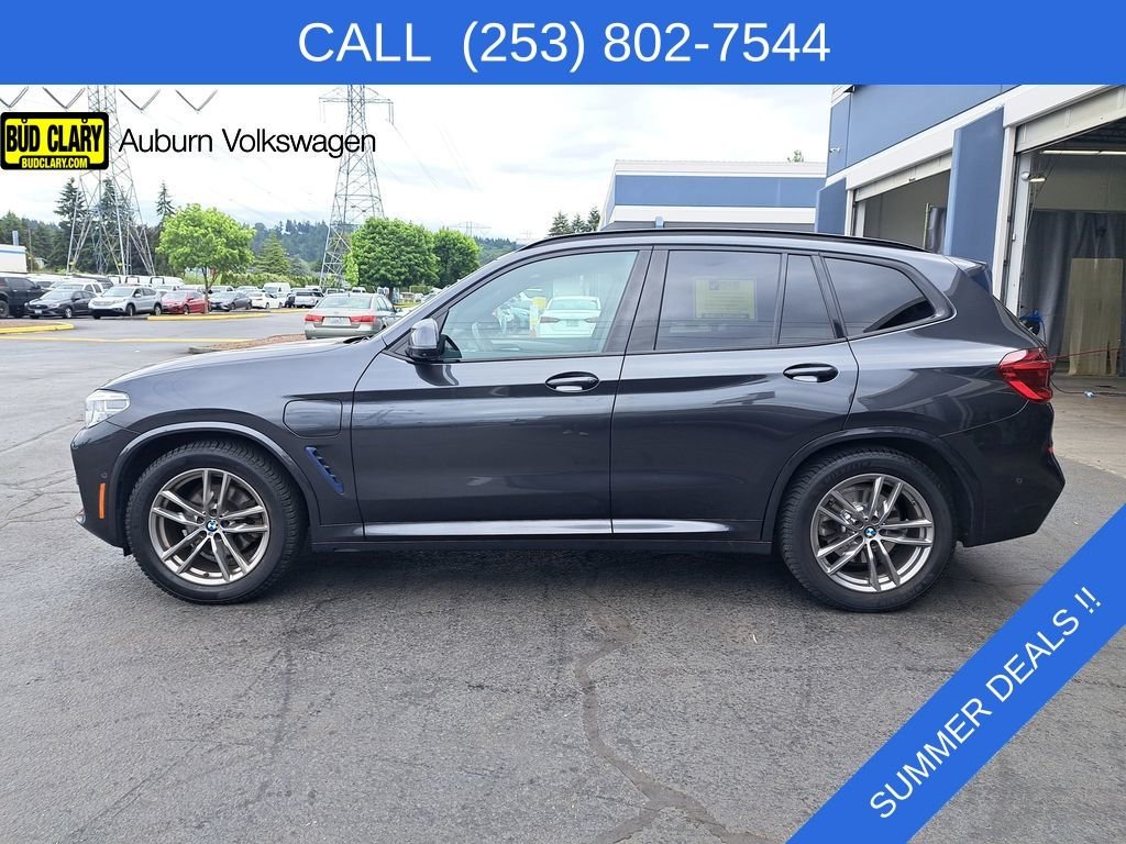 Used 2021 Gray BMW xDrive30e image 9