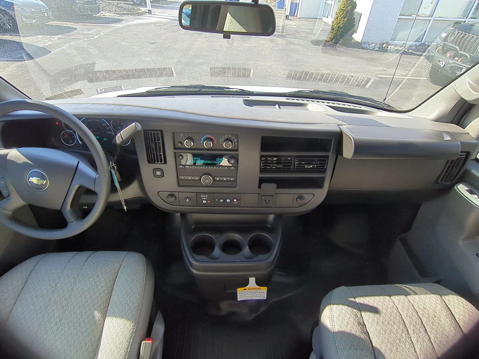 2024 Chevrolet Express Cargo Work Van - Photo 53
