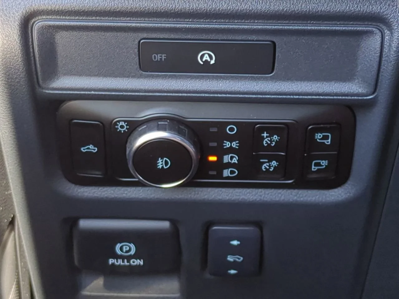 2025 Ford F-150 Lariat - Photo 26