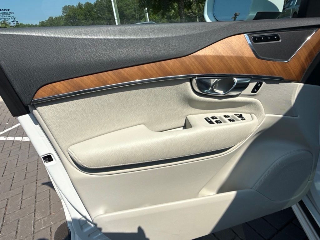 Used 2021 White Volvo T5 Momentum image 15